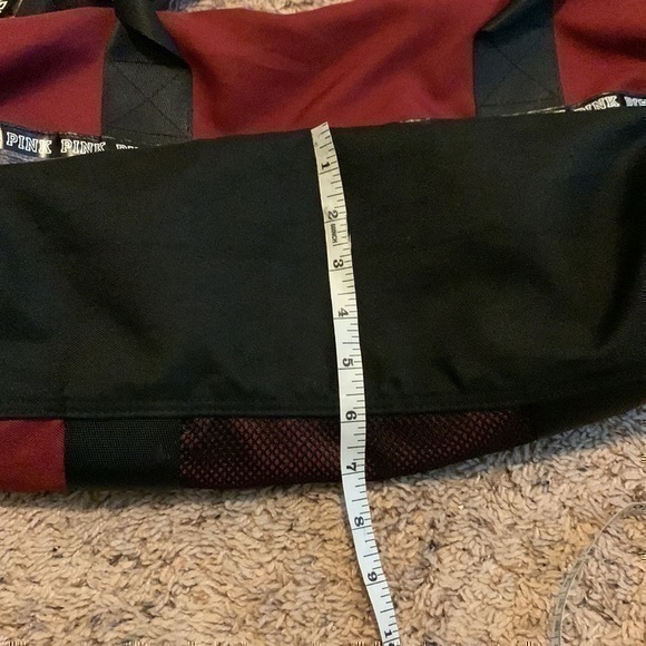 Pink Victoria’s Secret Gym Duffle Weekender Bag - Picture 14 of 16